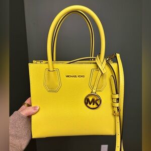 Michael Kors citron & gold small crossbody purse